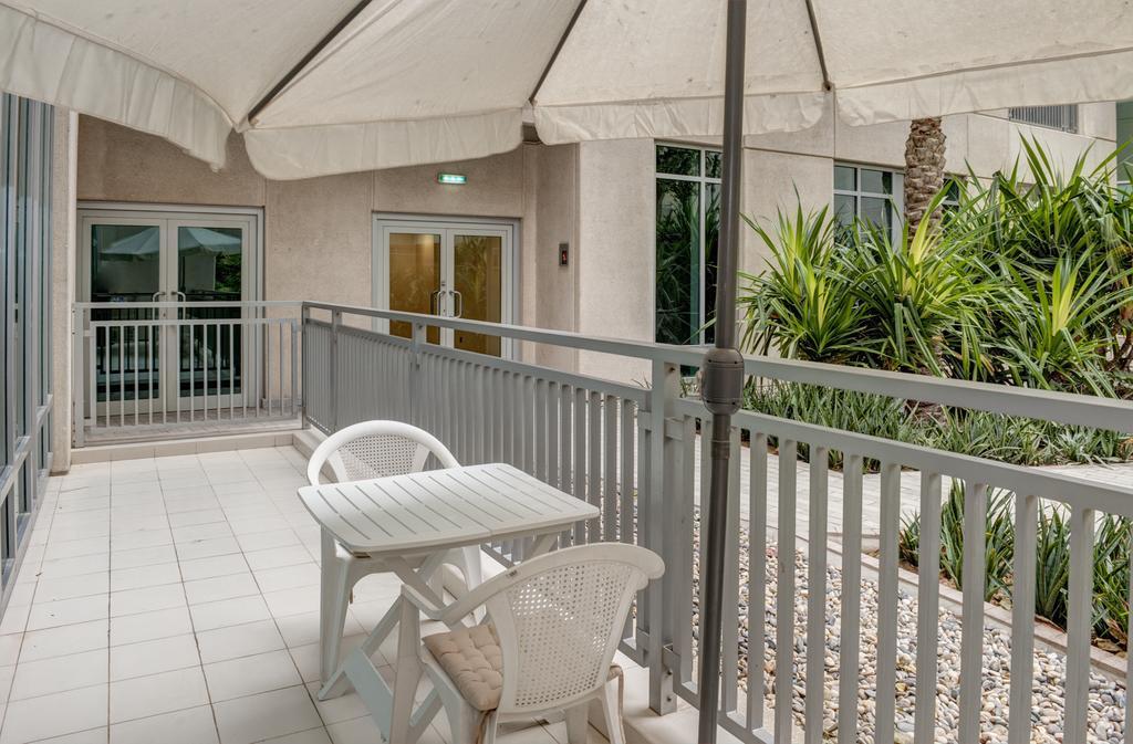 דובאי The Lofts By Deluxe Holiday Homes מראה חיצוני תמונה